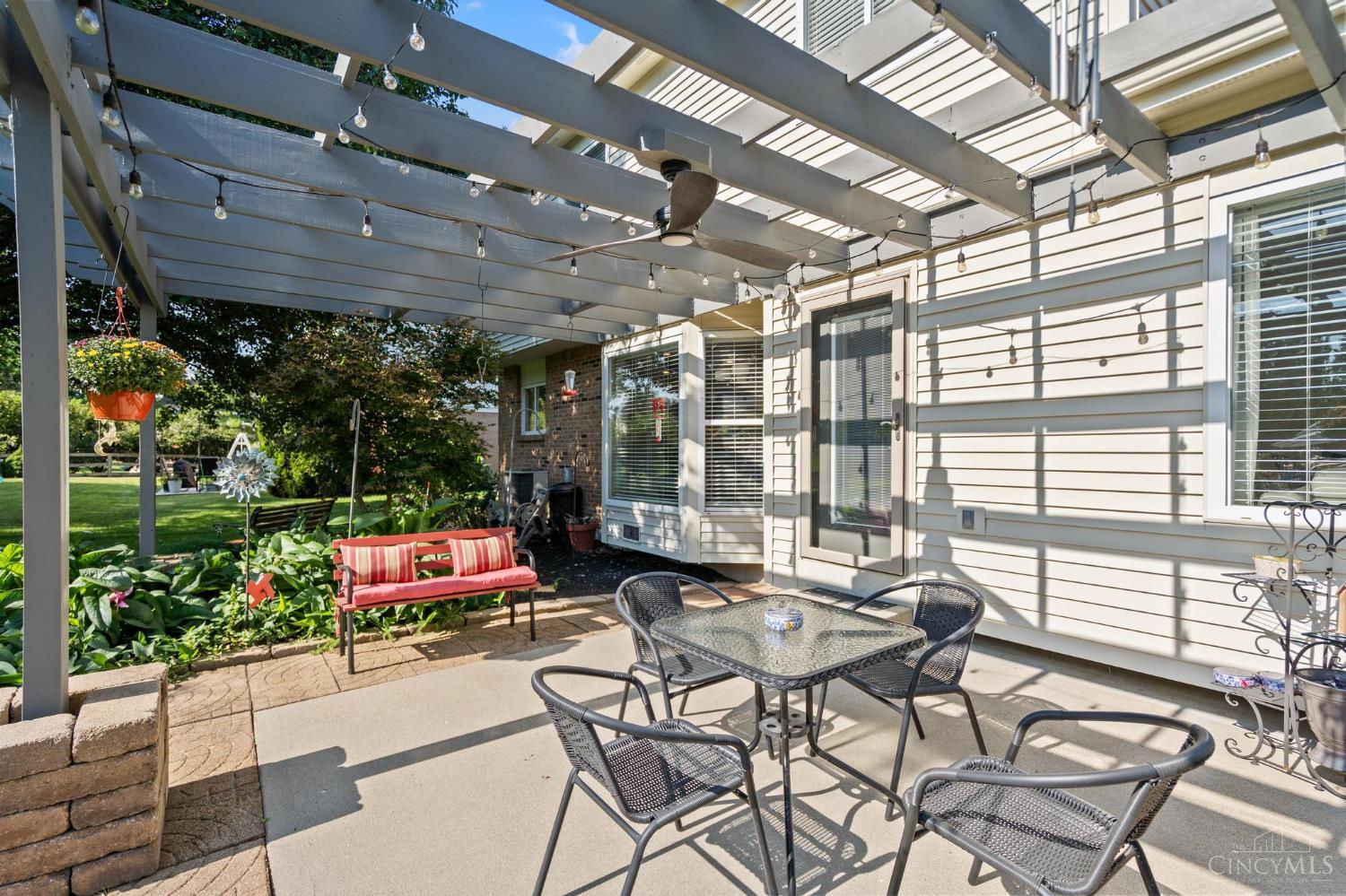 218 Silver Fox Court