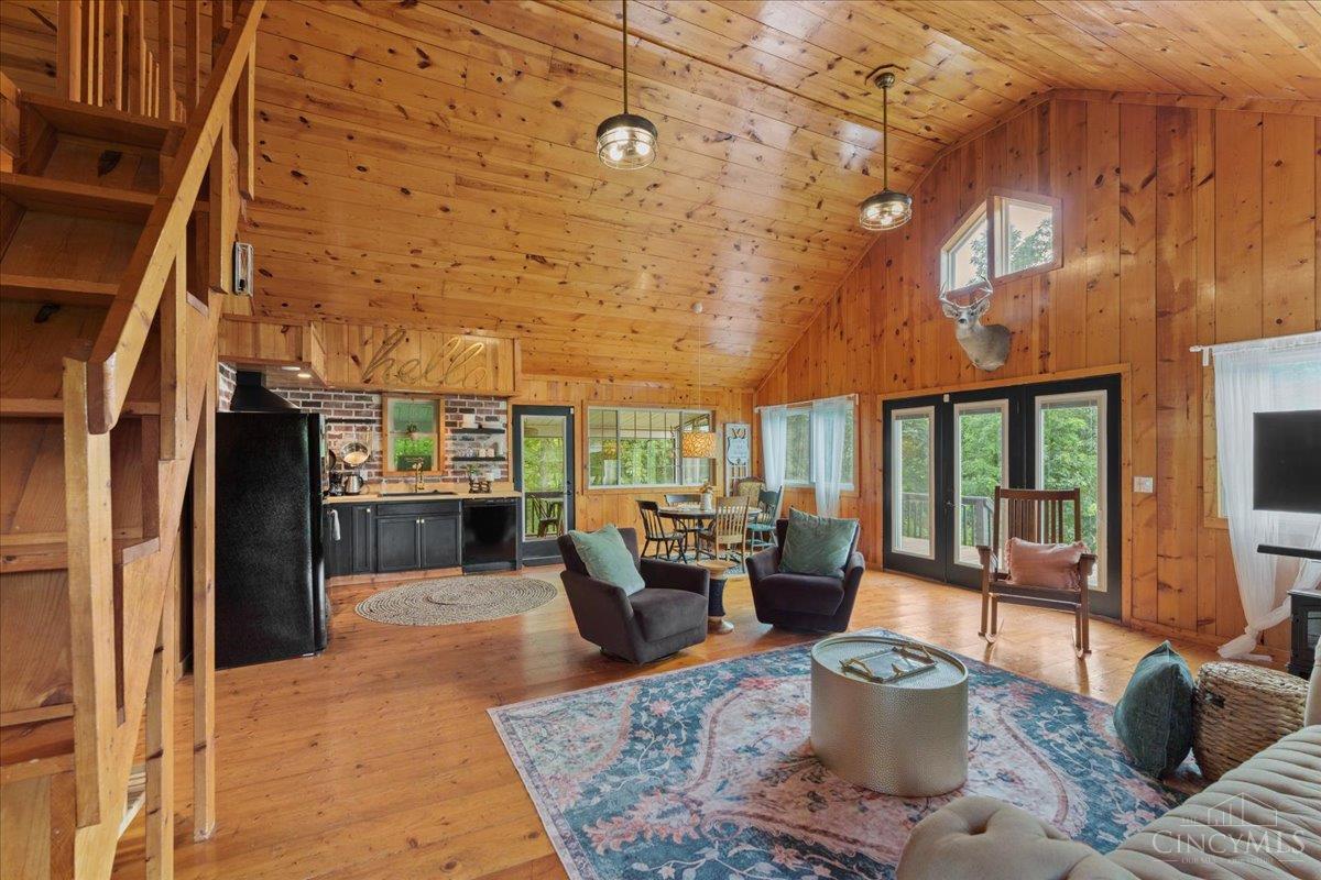 1805 Waggoner Riffle Road