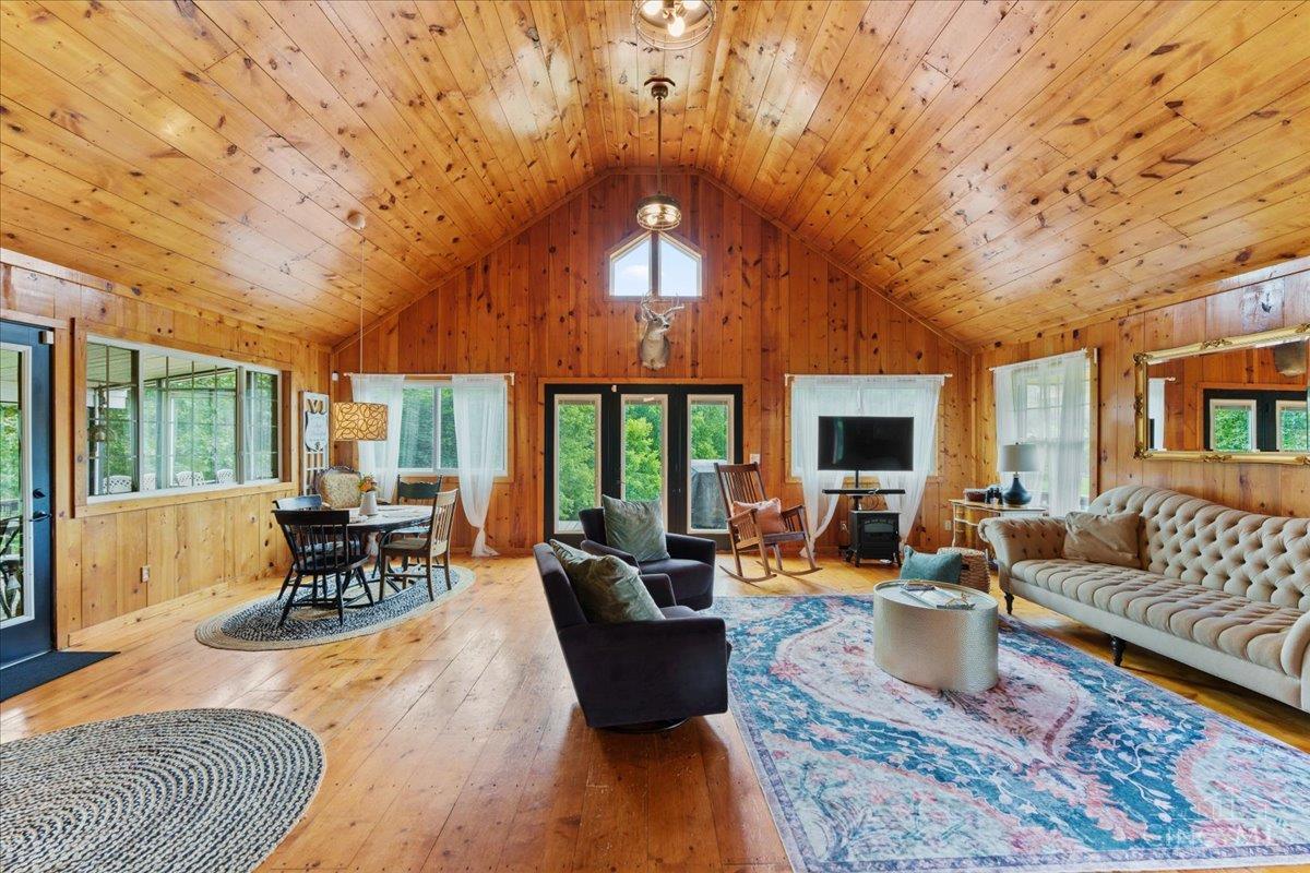 1805 Waggoner Riffle Road