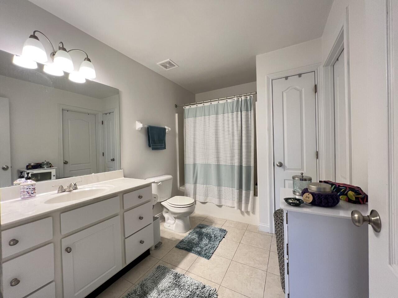 10202 Chestnut Oak Drive