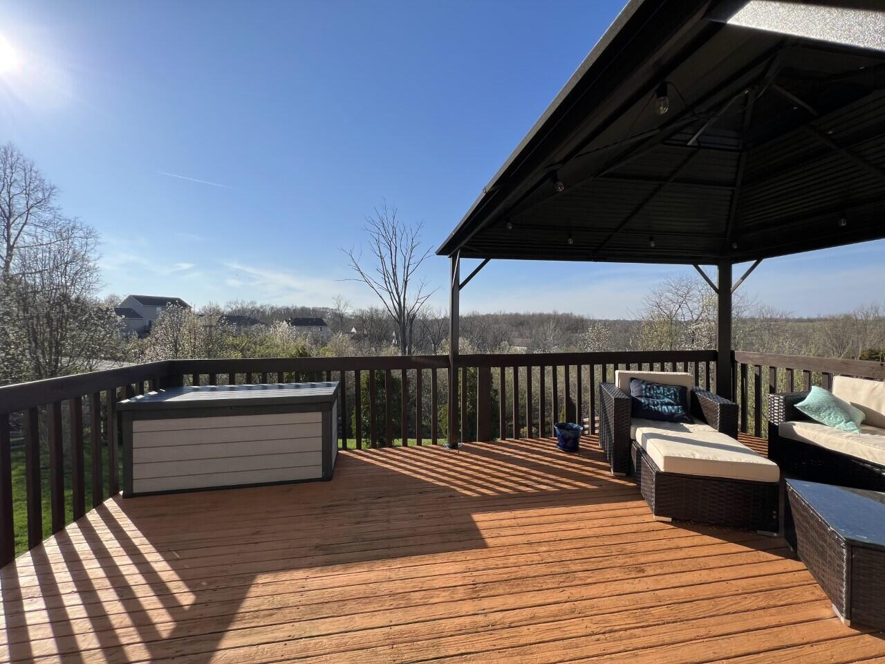 10202 Chestnut Oak Drive