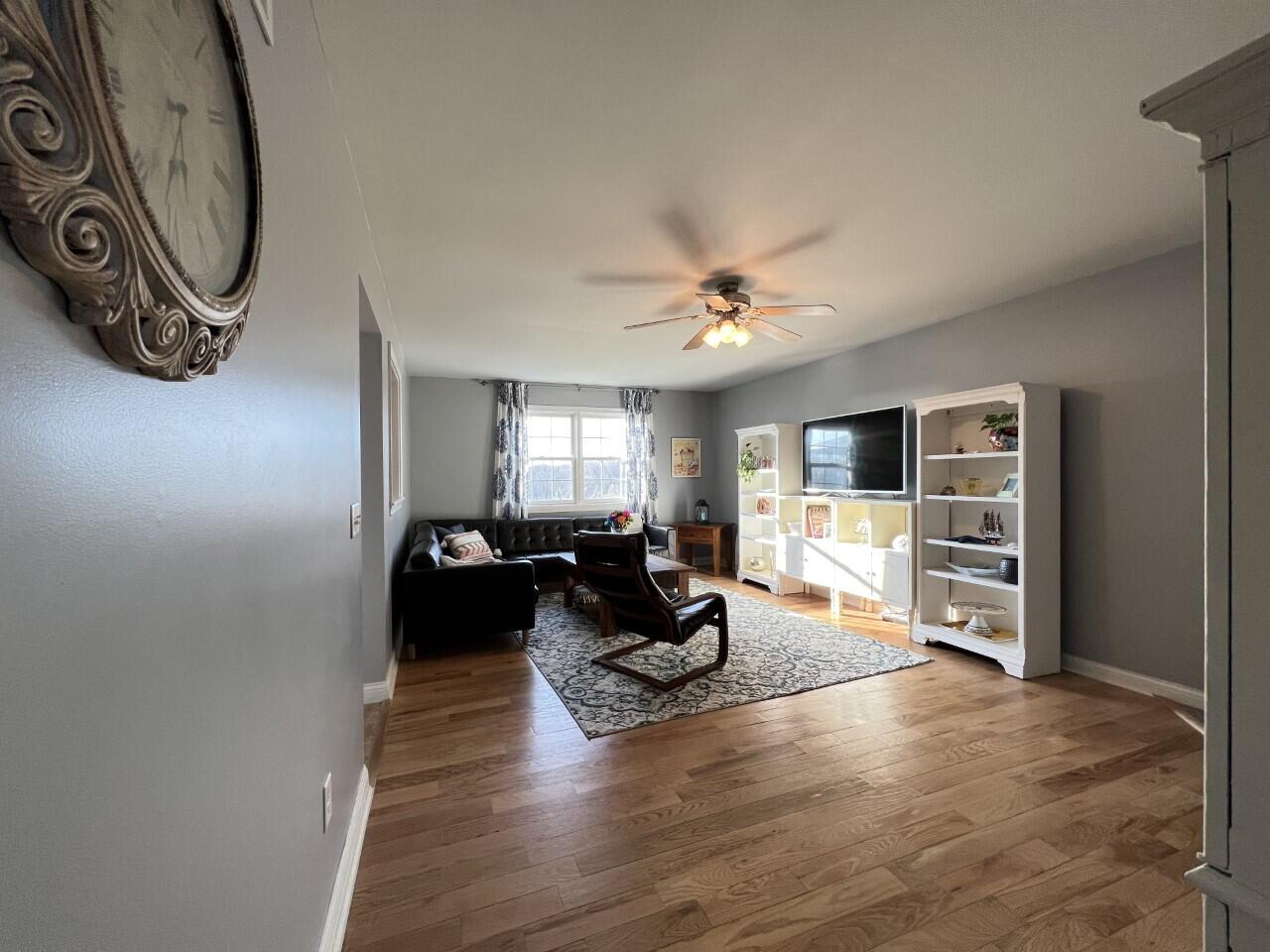 10202 Chestnut Oak Drive