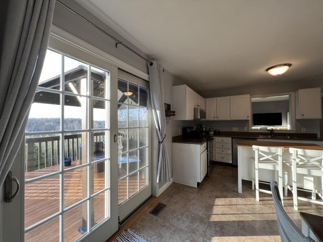 10202 Chestnut Oak Drive