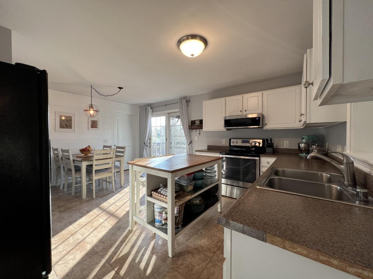 10202 Chestnut Oak Drive