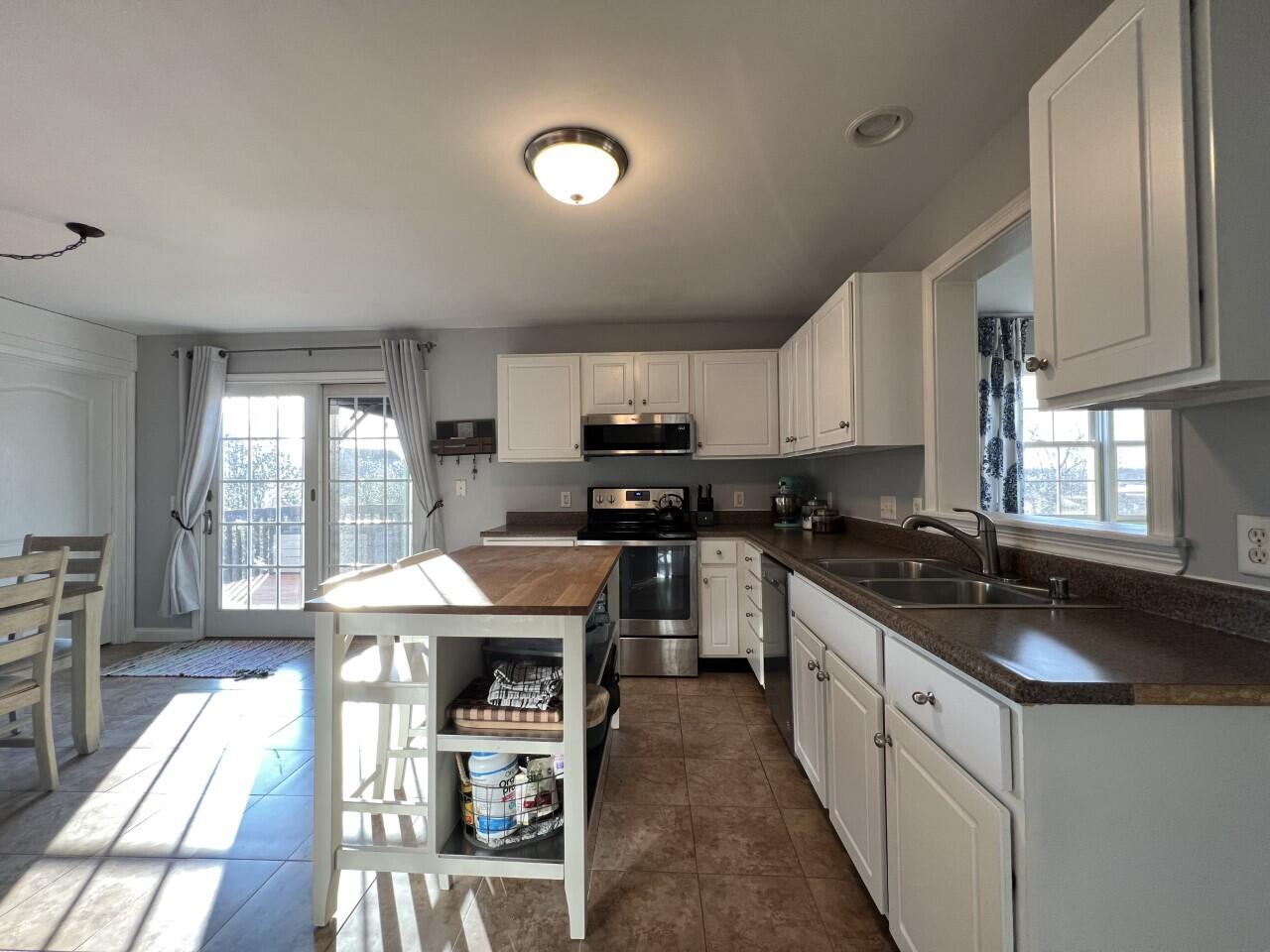 10202 Chestnut Oak Drive