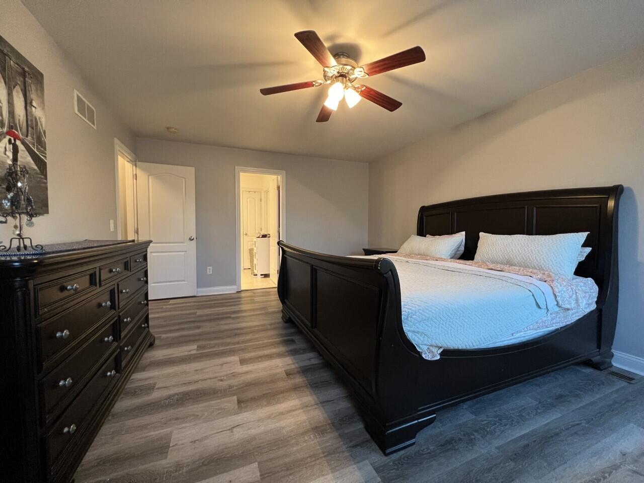 10202 Chestnut Oak Drive