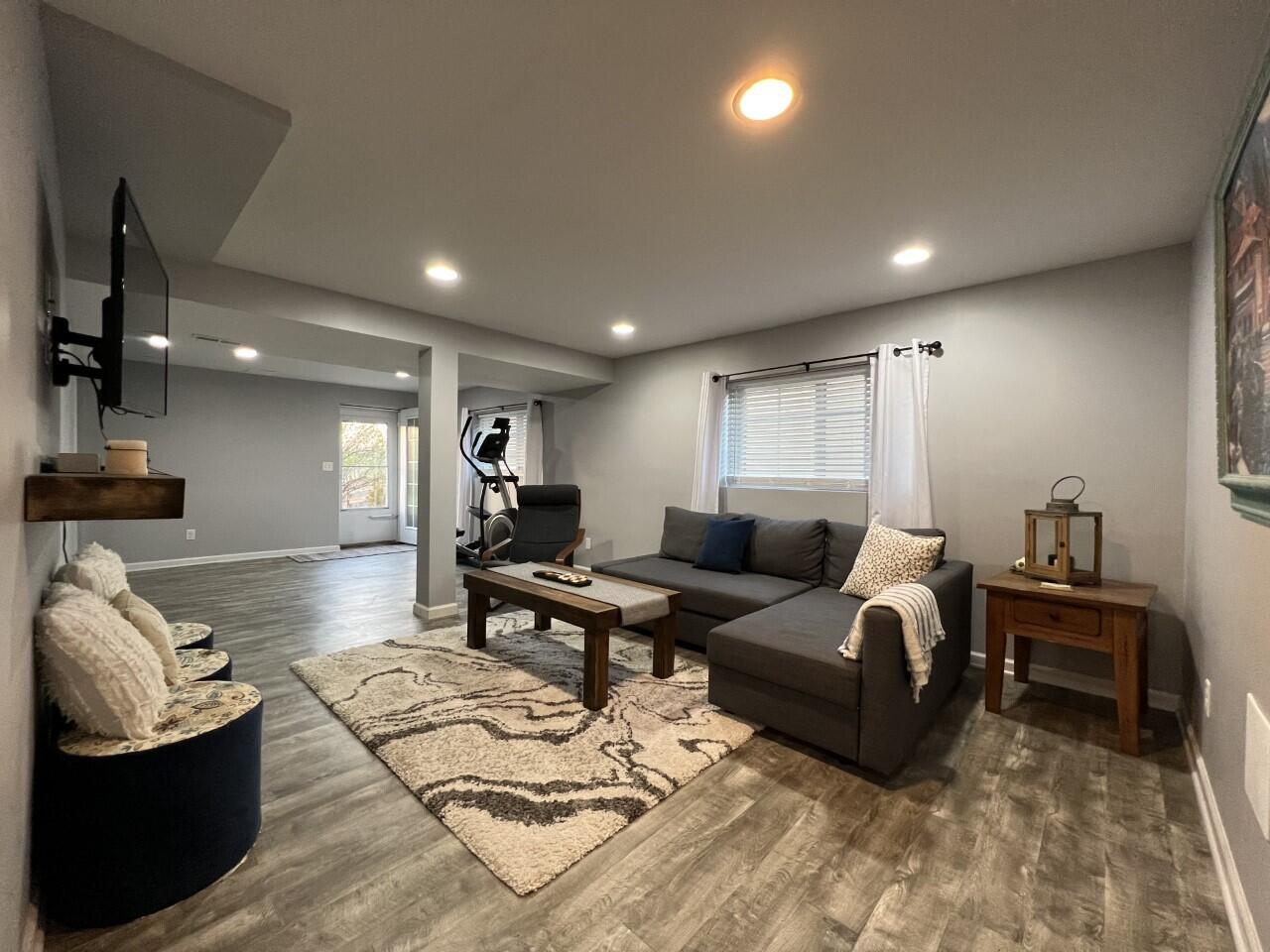 10202 Chestnut Oak Drive