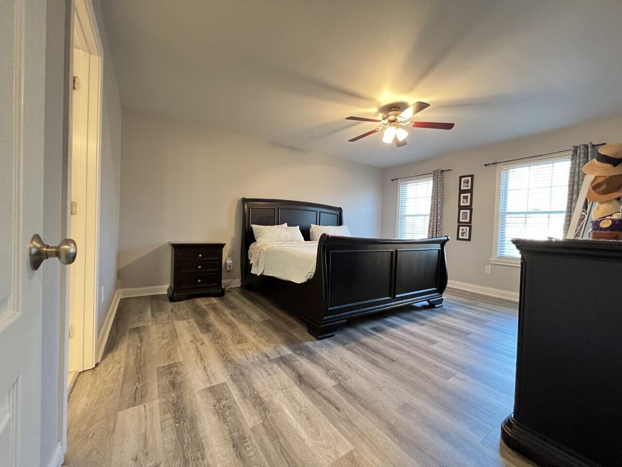 10202 Chestnut Oak Drive