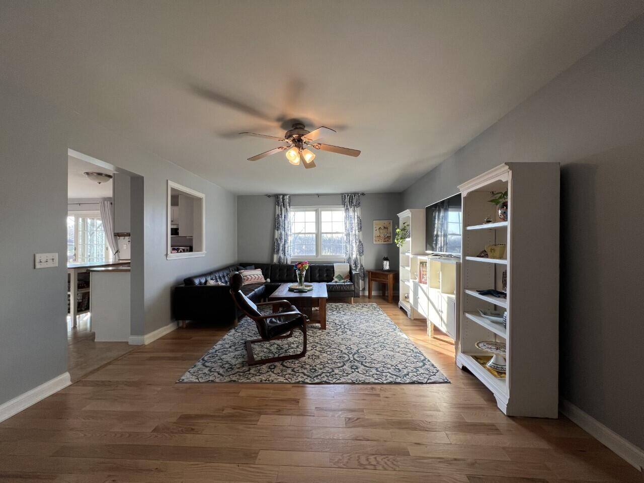 10202 Chestnut Oak Drive