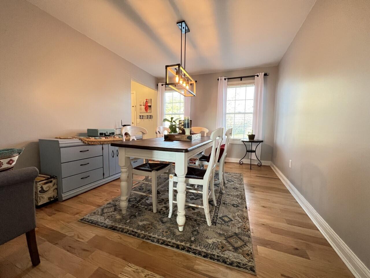 10202 Chestnut Oak Drive