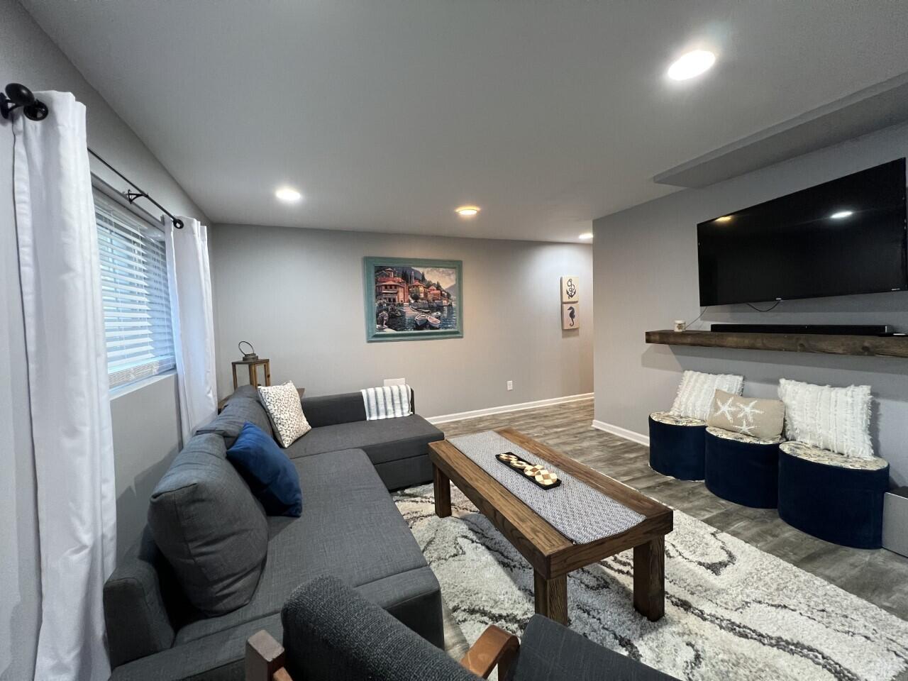 10202 Chestnut Oak Drive