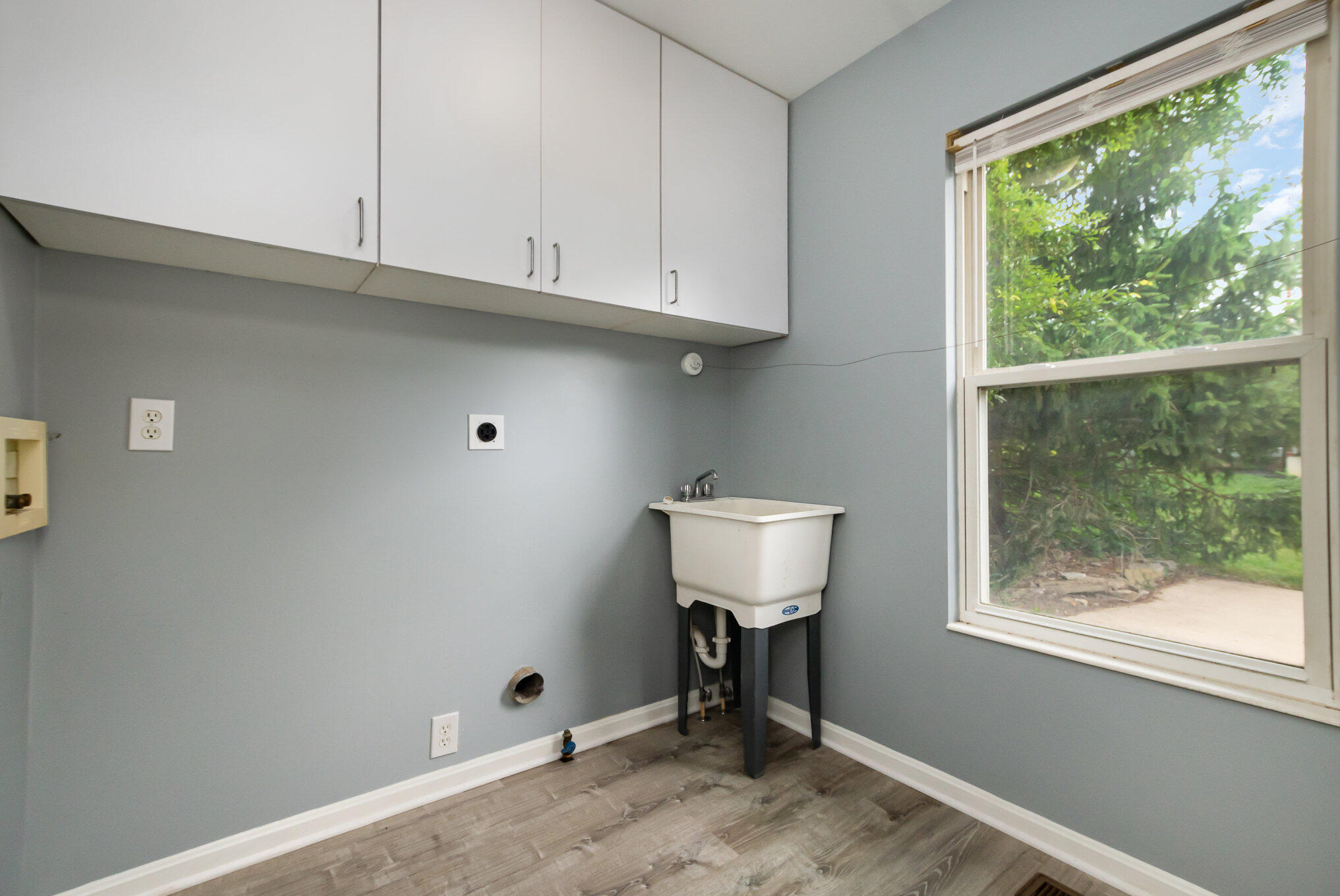 1610 Grandview Drive