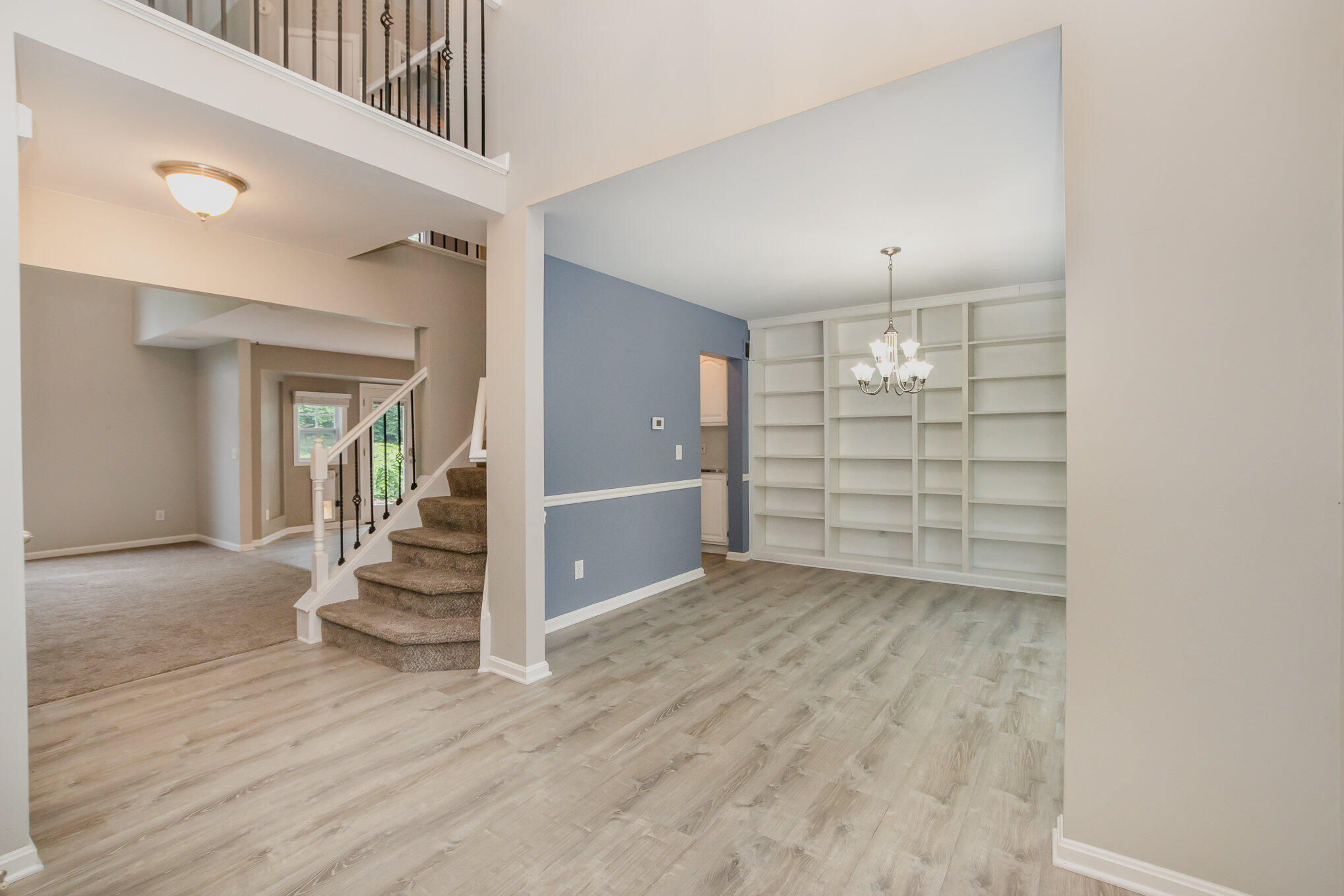 1610 Grandview Drive