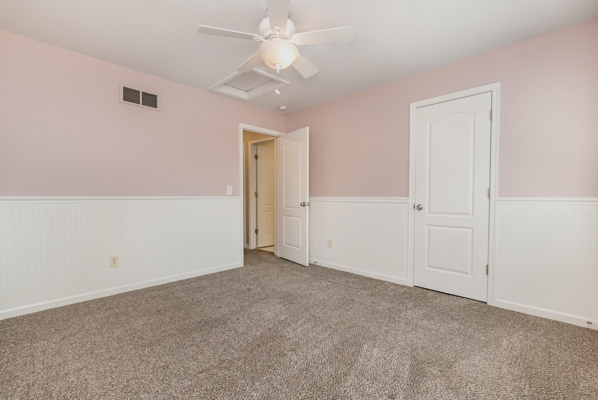 1610 Grandview Drive