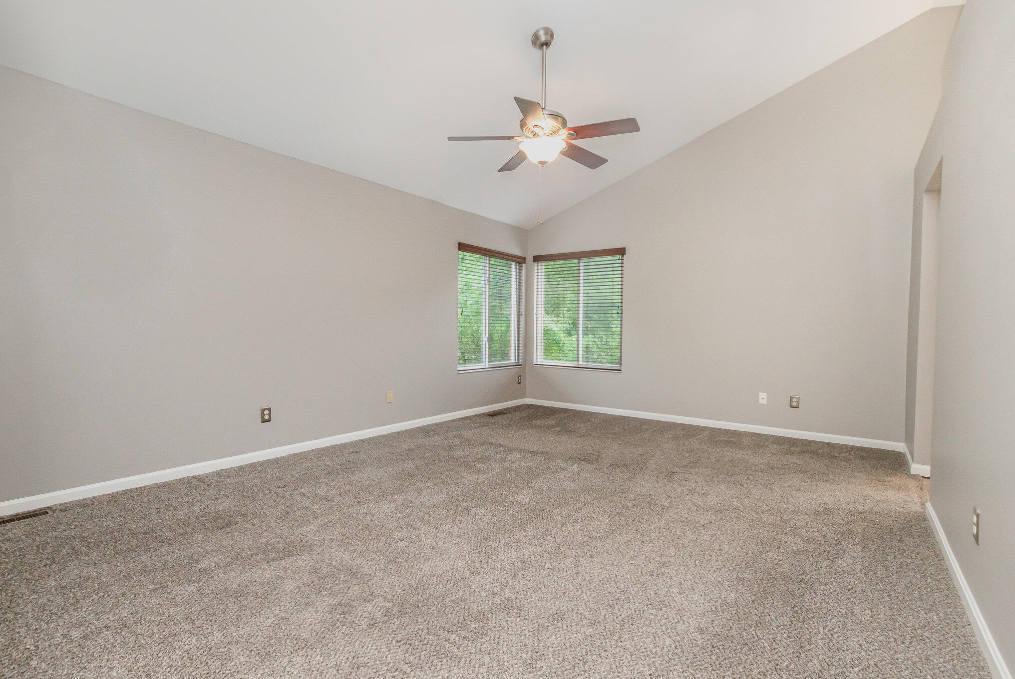 1610 Grandview Drive