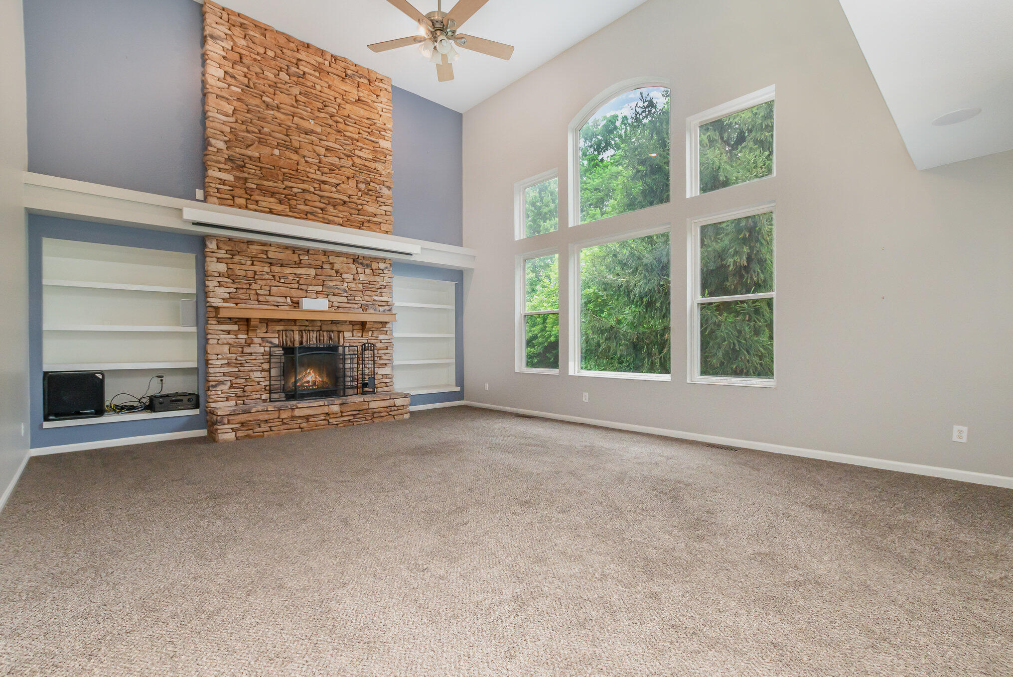 1610 Grandview Drive