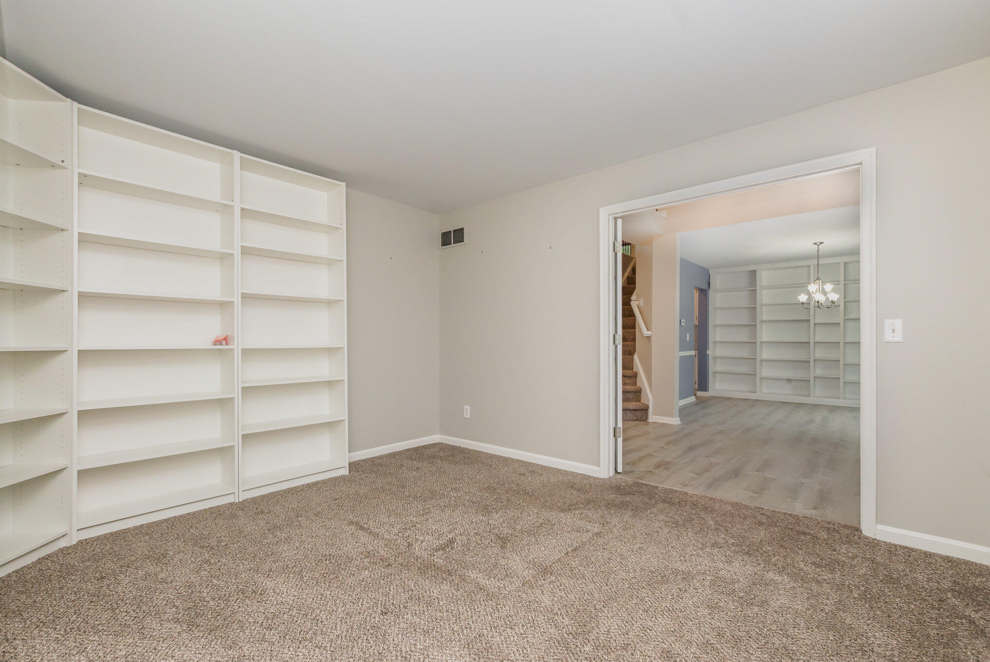 1610 Grandview Drive