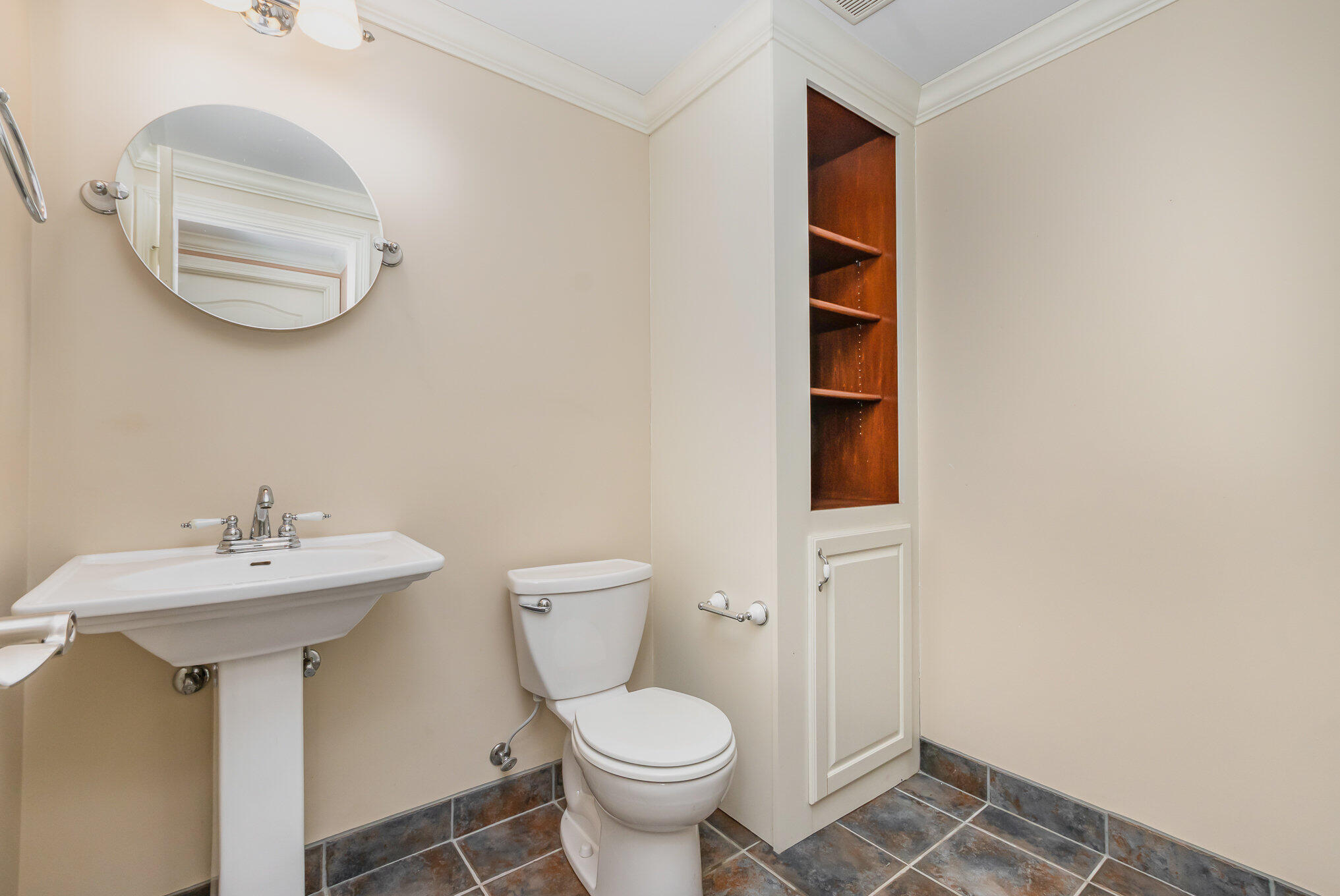 1610 Grandview Drive