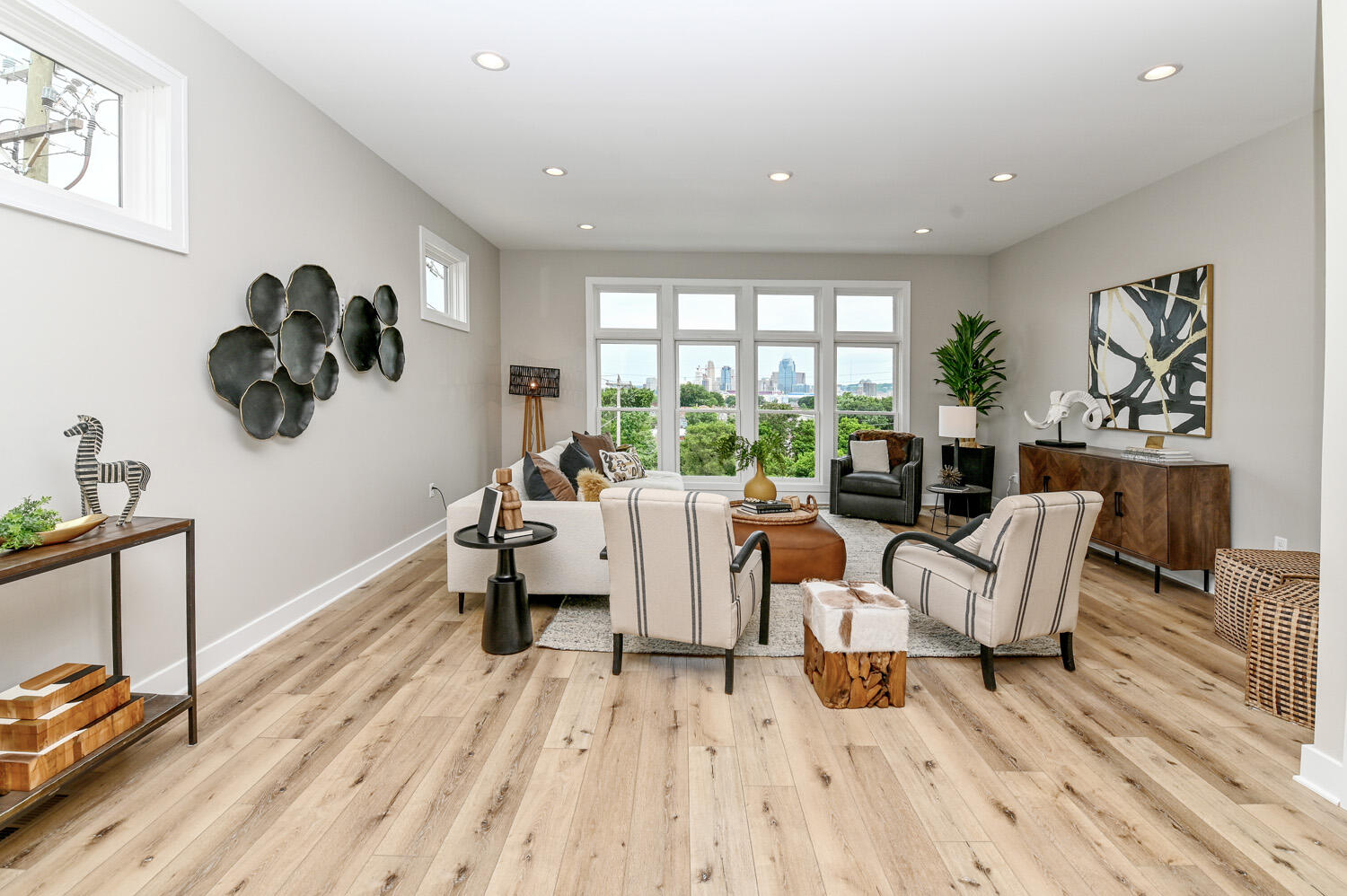 142 W 13th Street, Lot 17