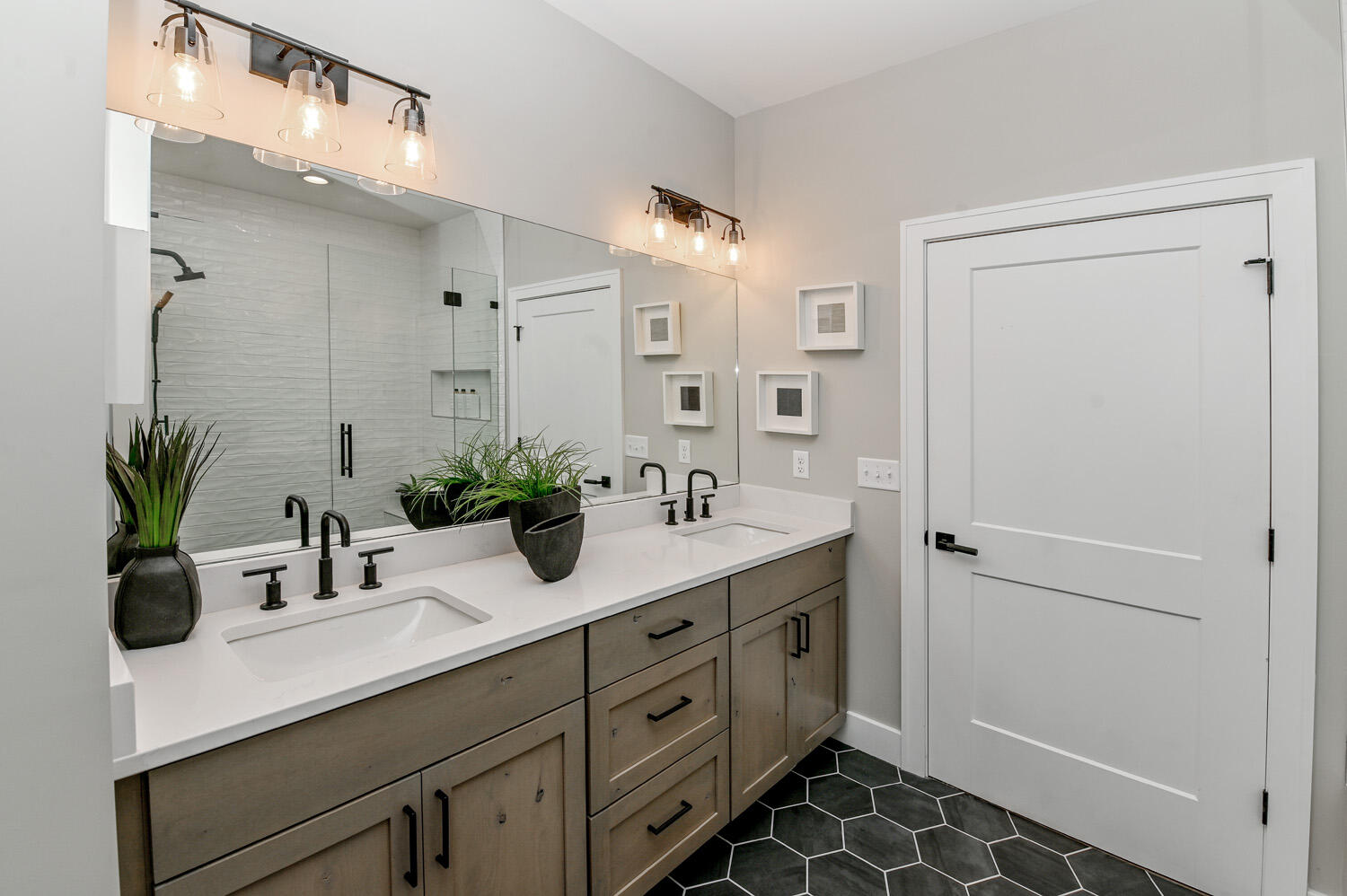 142 W 13th Street, Lot 17