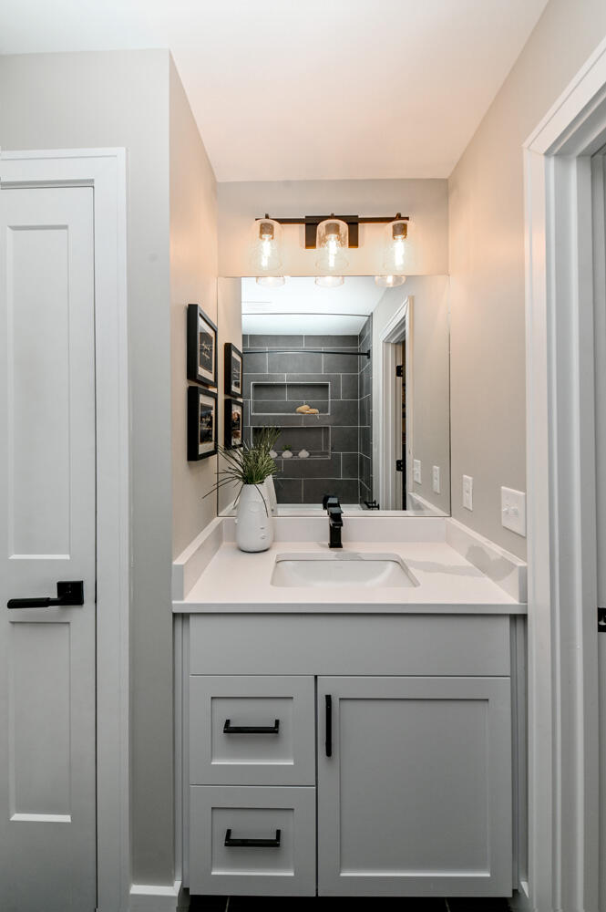 142 W 13th Street, Lot 17