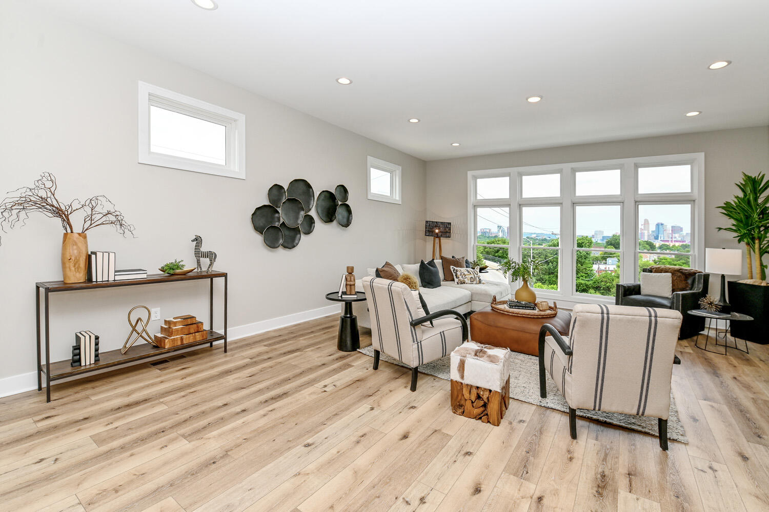 142 W 13th Street, Lot 17