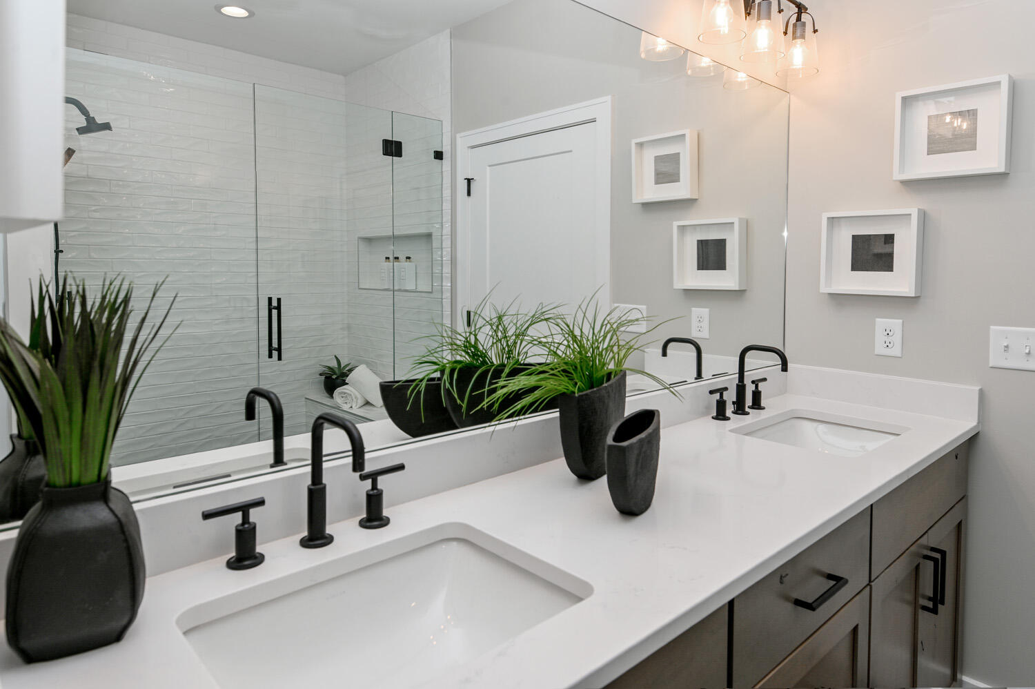 142 W 13th Street, Lot 17