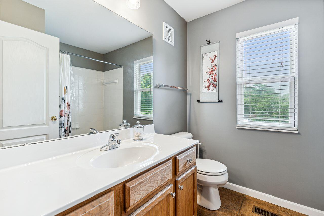 1858 Knollmont Drive