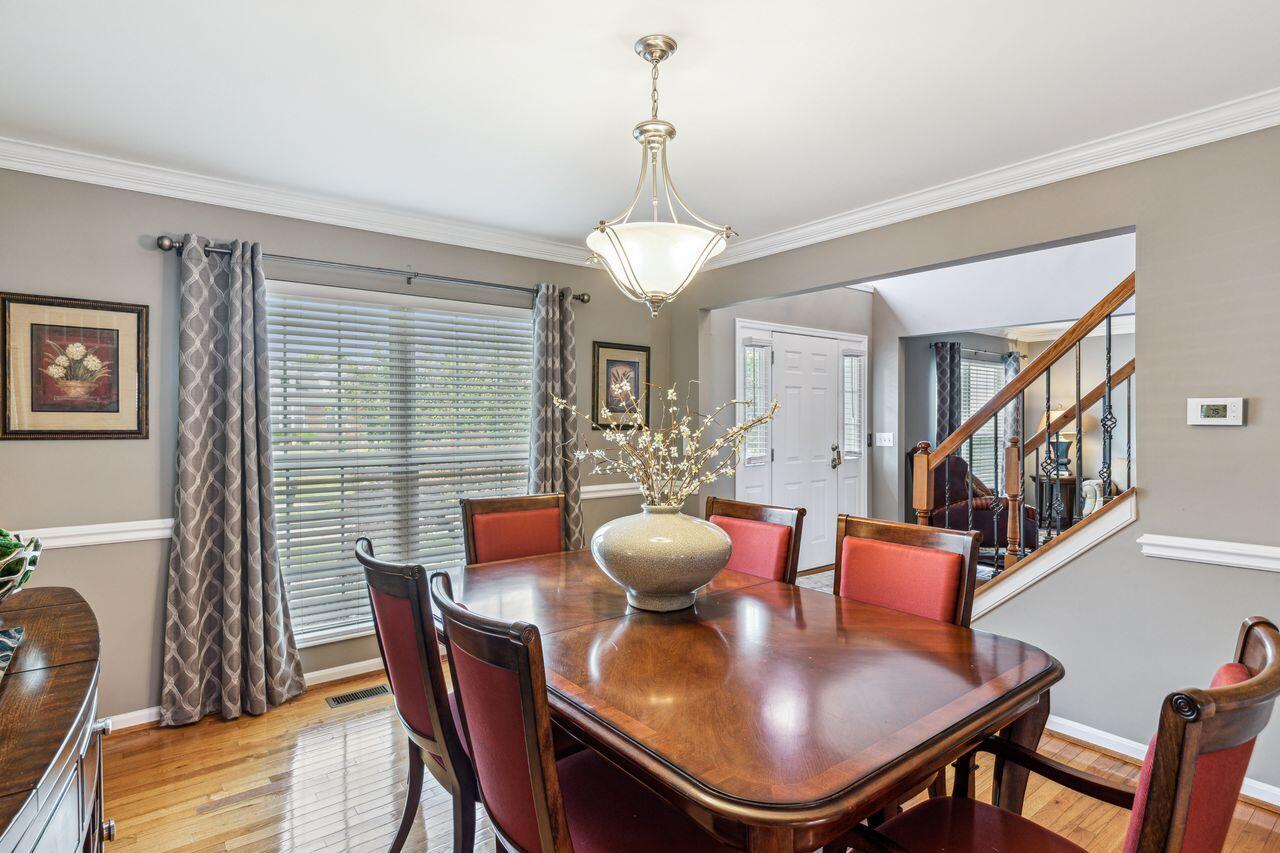 1858 Knollmont Drive