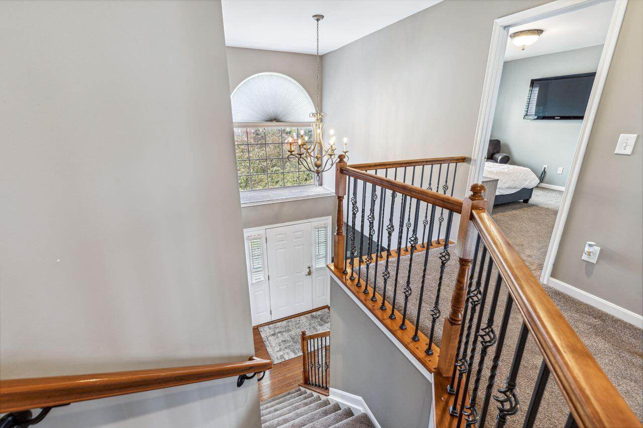 1858 Knollmont Drive