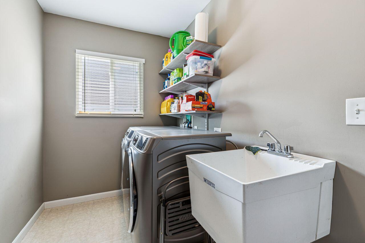 1858 Knollmont Drive