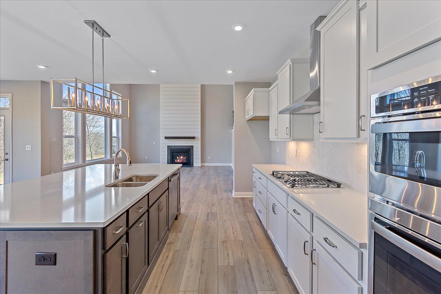 1600 Starlight Court