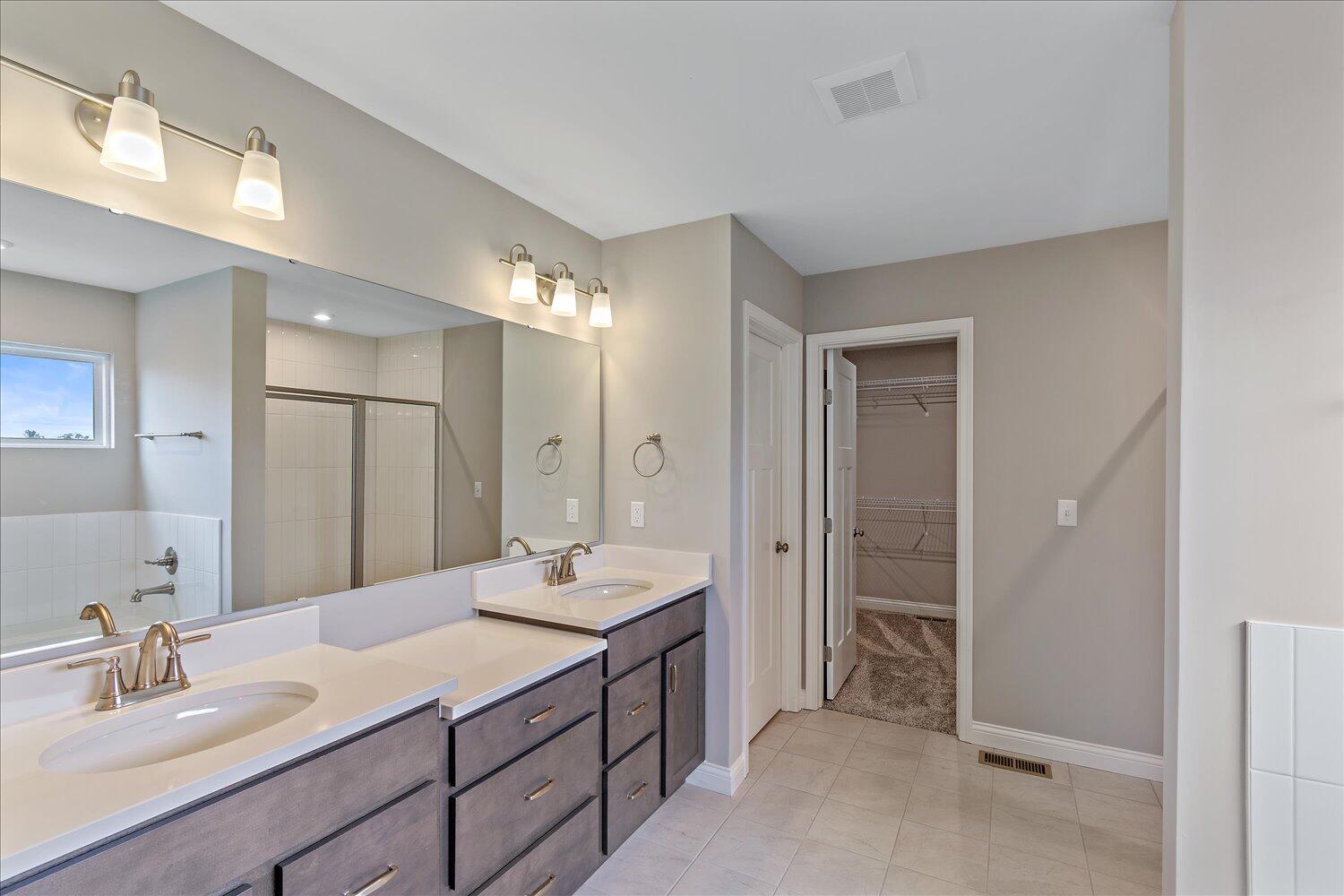 1600 Starlight Court