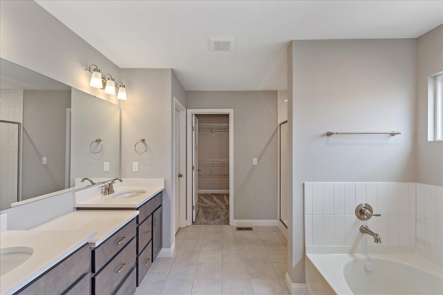 1600 Starlight Court