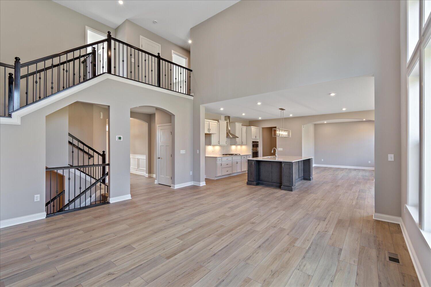 1600 Starlight Court