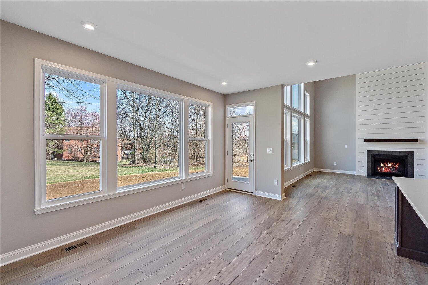 1600 Starlight Court