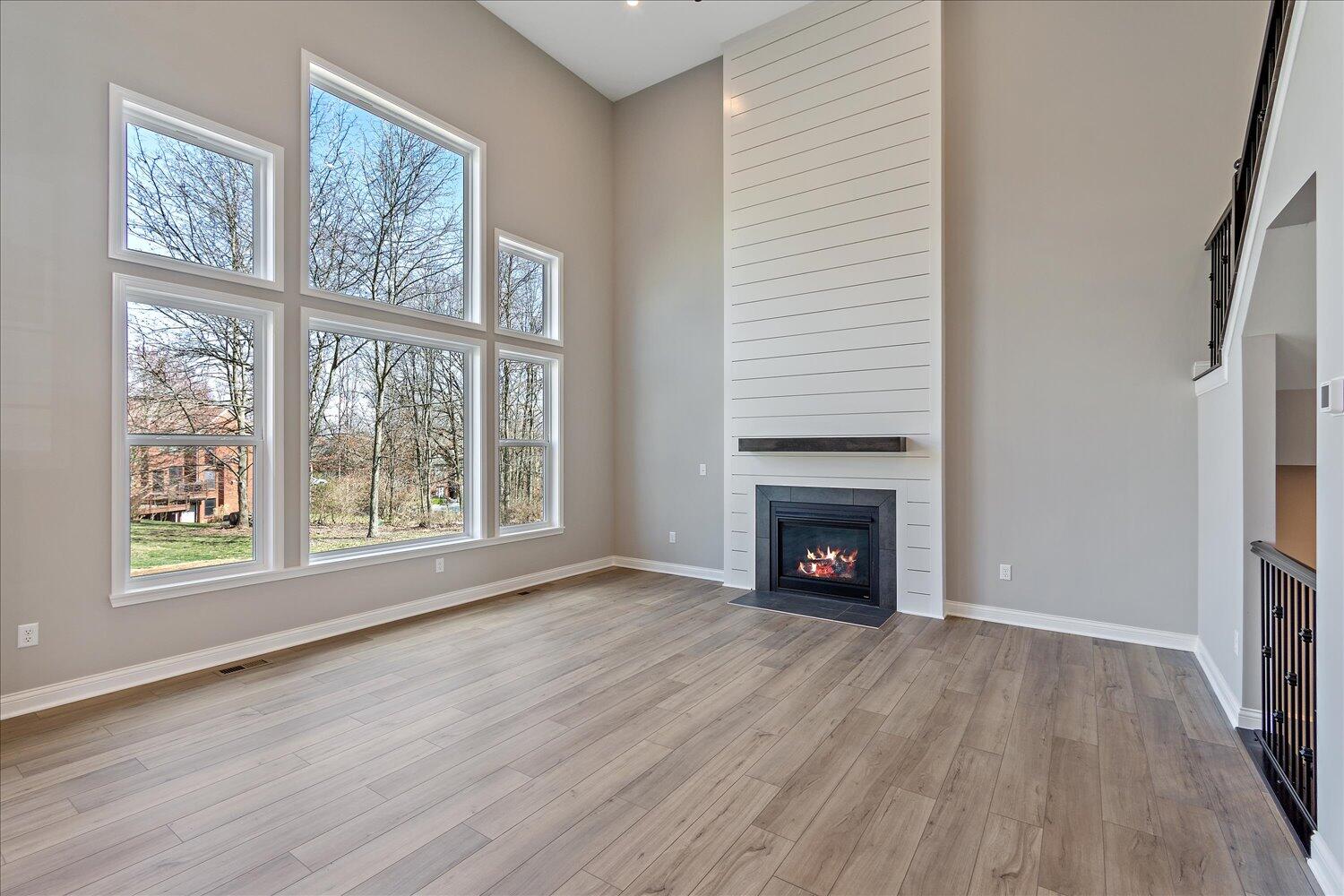 1600 Starlight Court