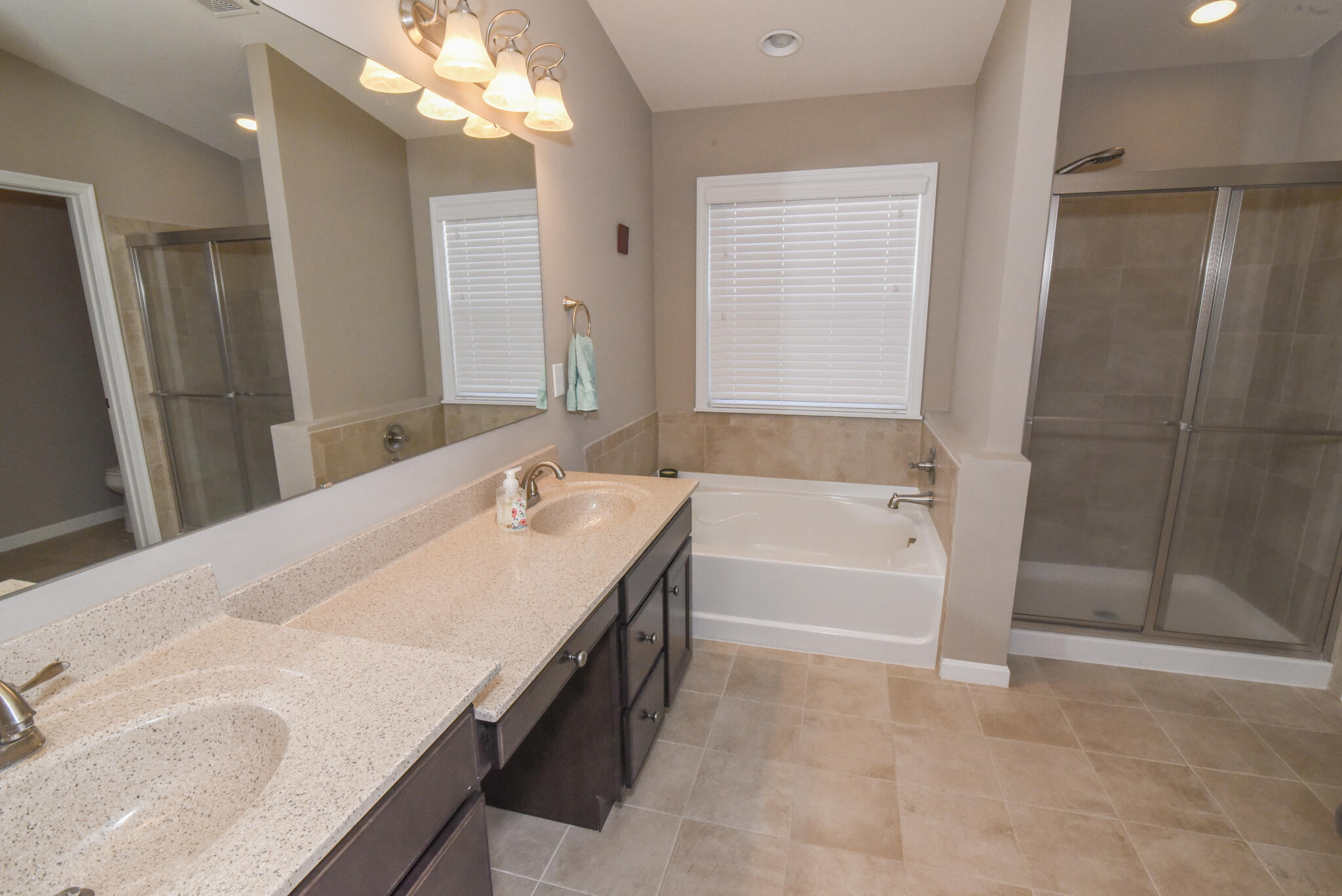 3005 Lodge View Court, 301