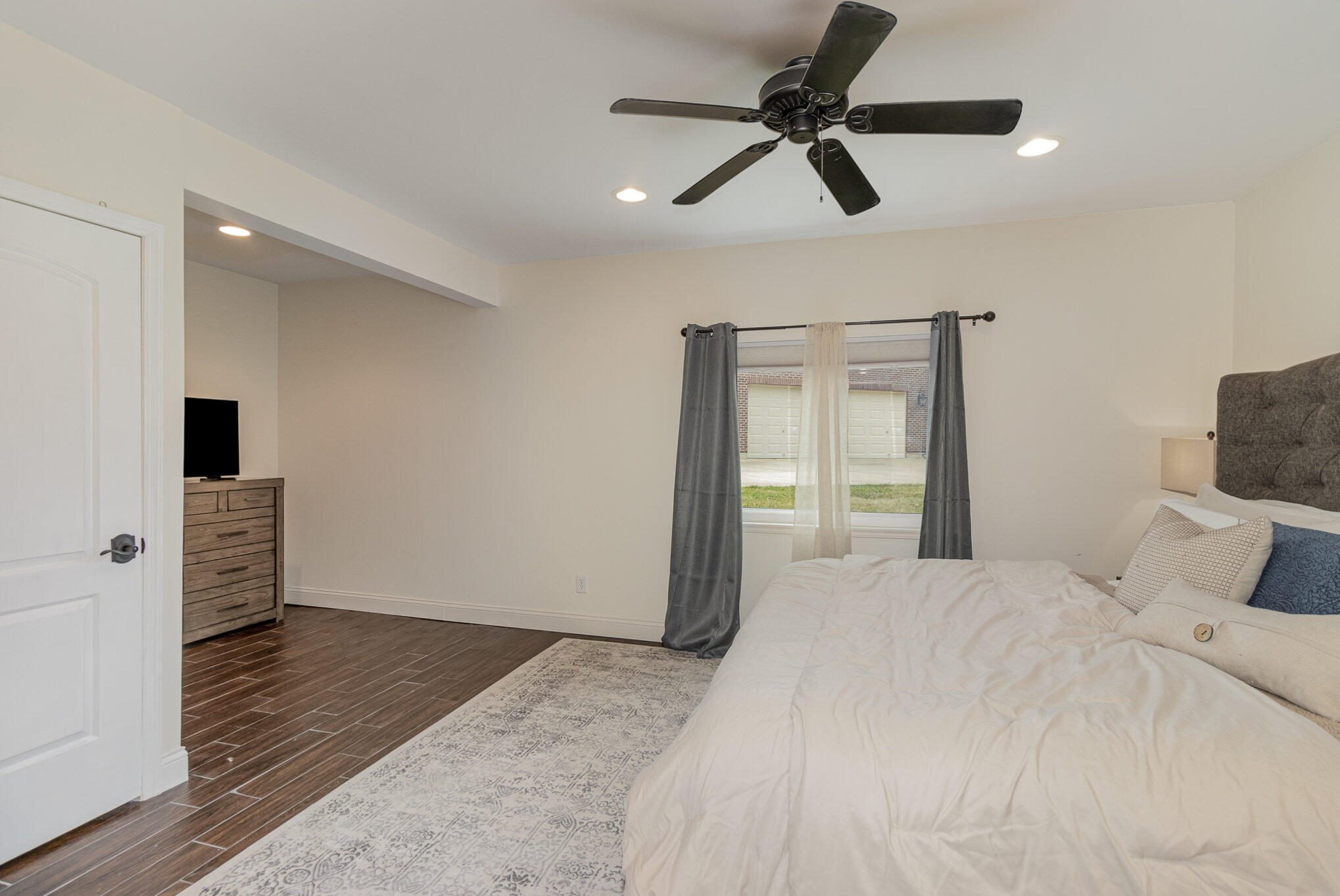 2416 Lost Willow Court