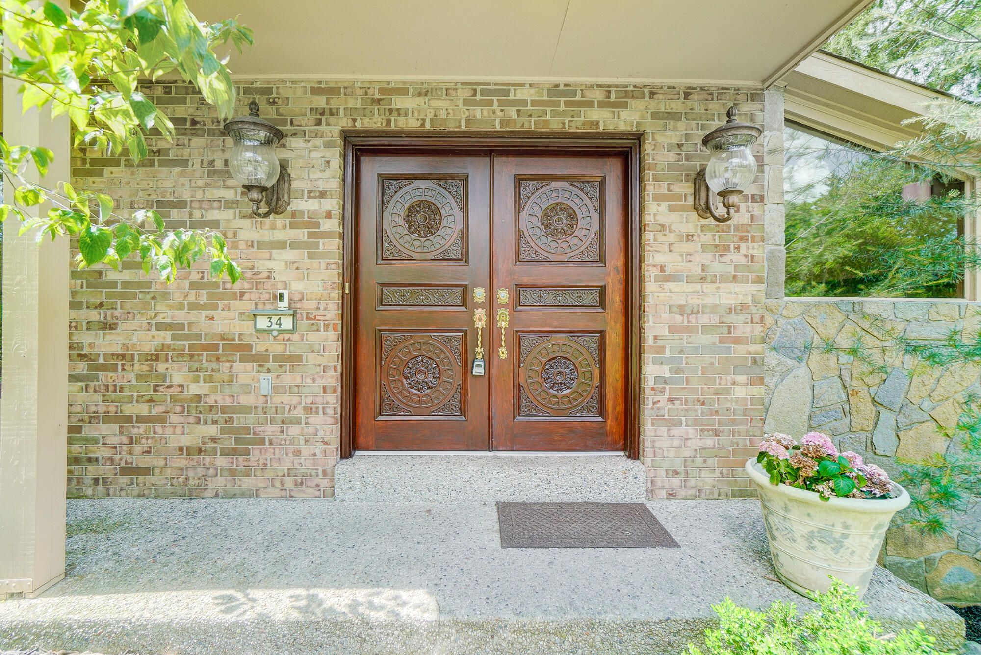 34 Linden Hill Court