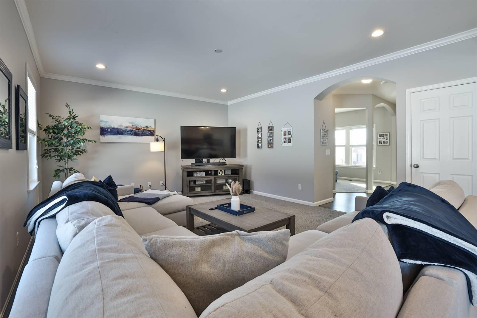 10687 Blooming Court