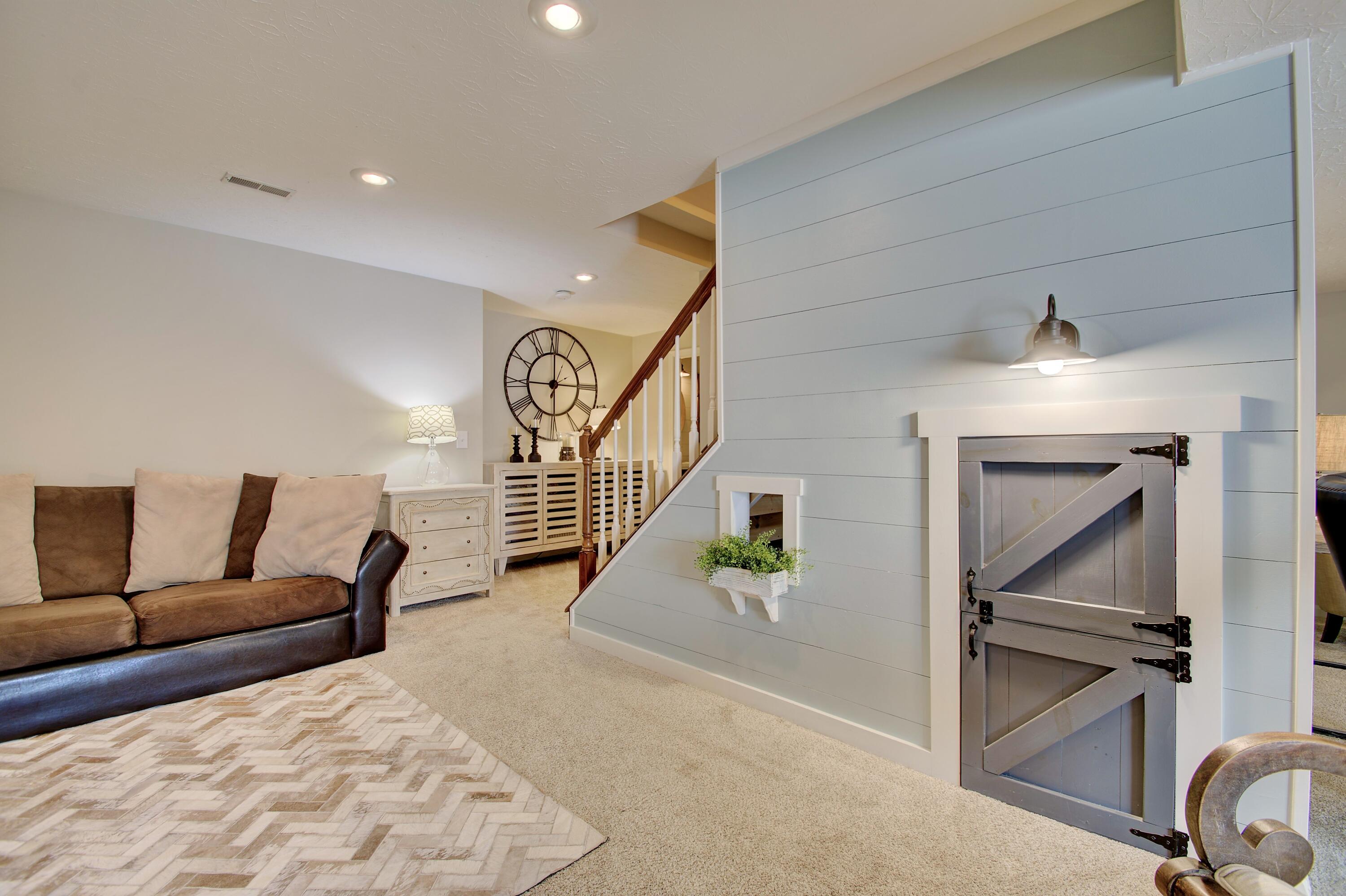 10203 Waterside Court