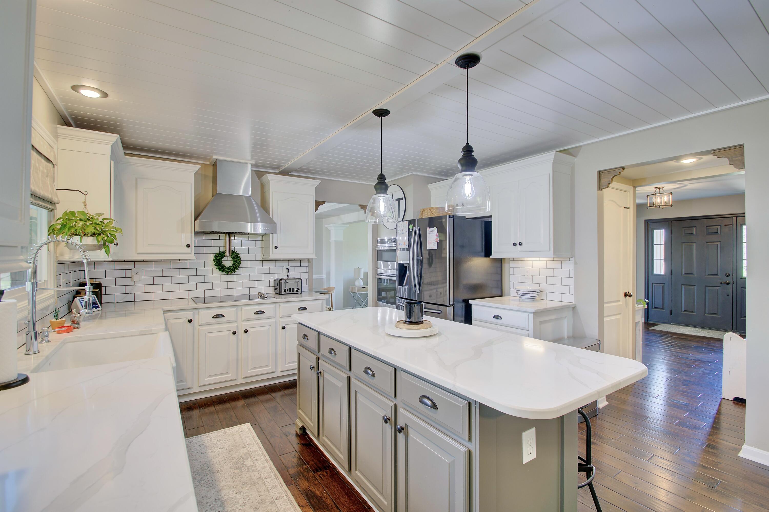 10203 Waterside Court