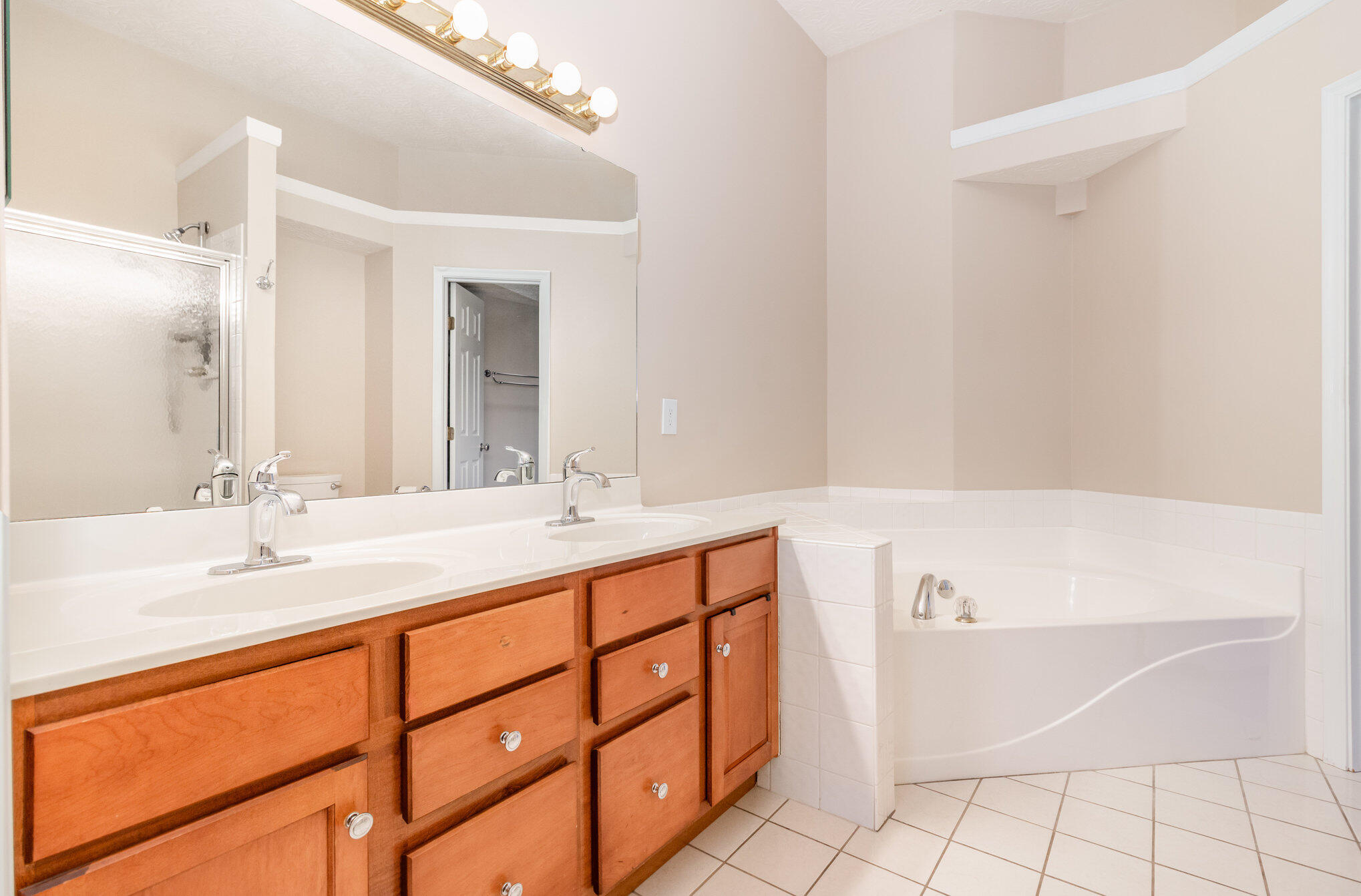 5721 Bunkers Avenue, 108F, Burlington Unit: 108F