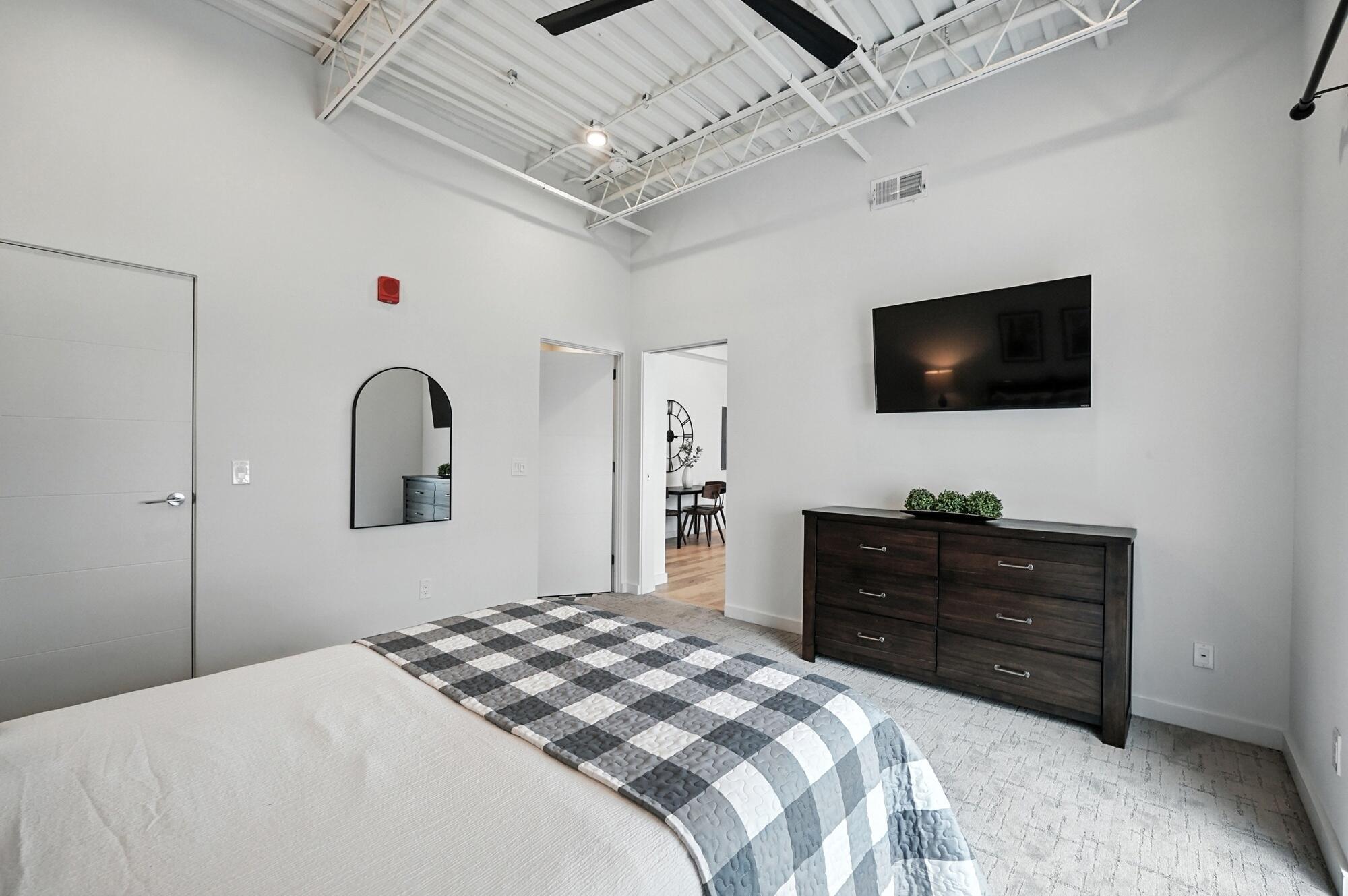 120 Main Street, 313 313