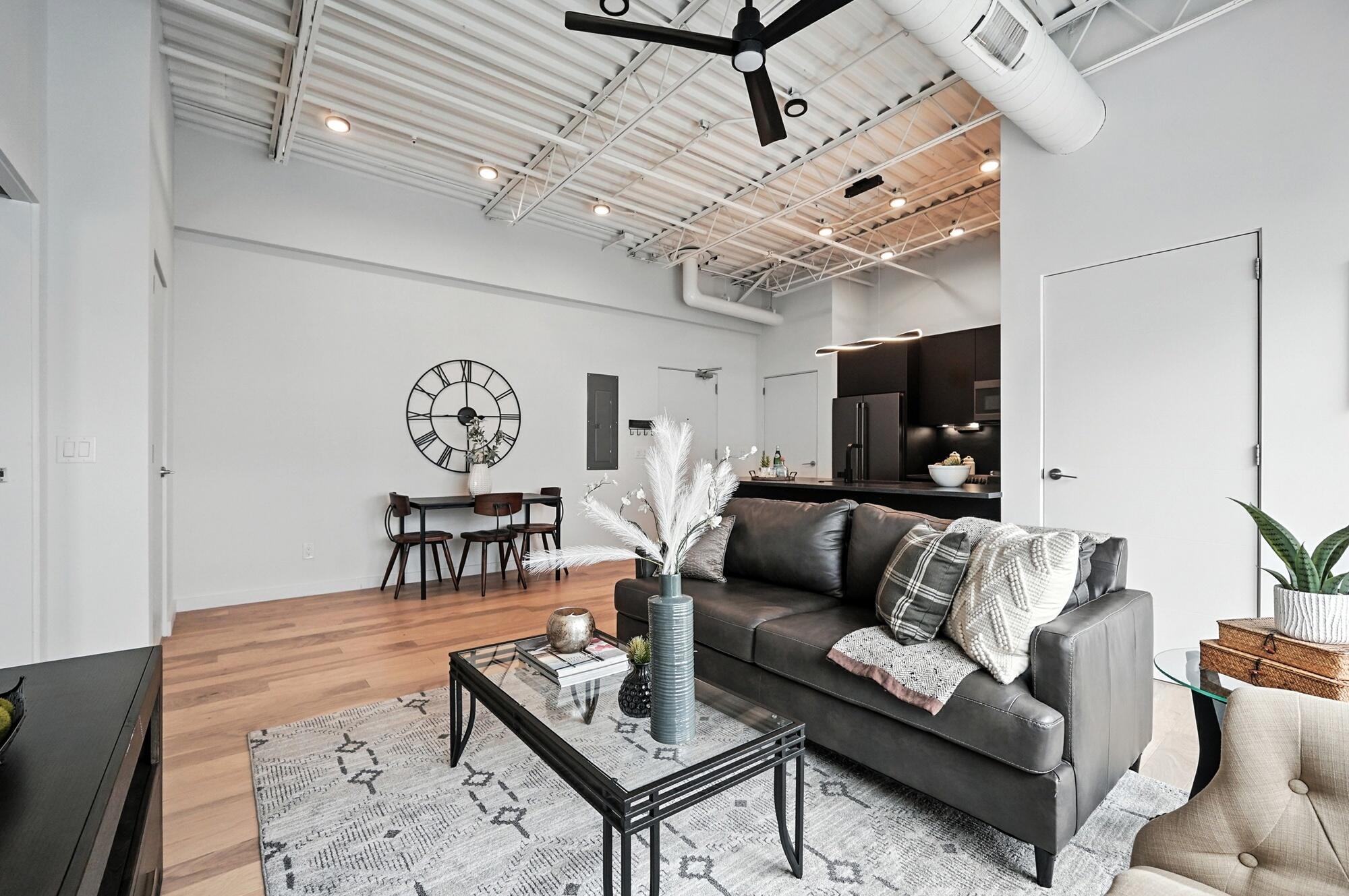 120 Main Street, 313 313