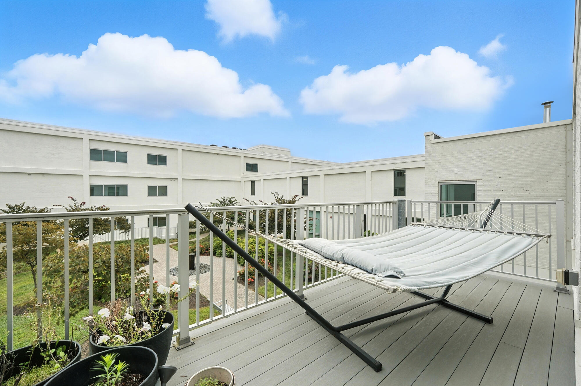 120 Main Street, 313 313