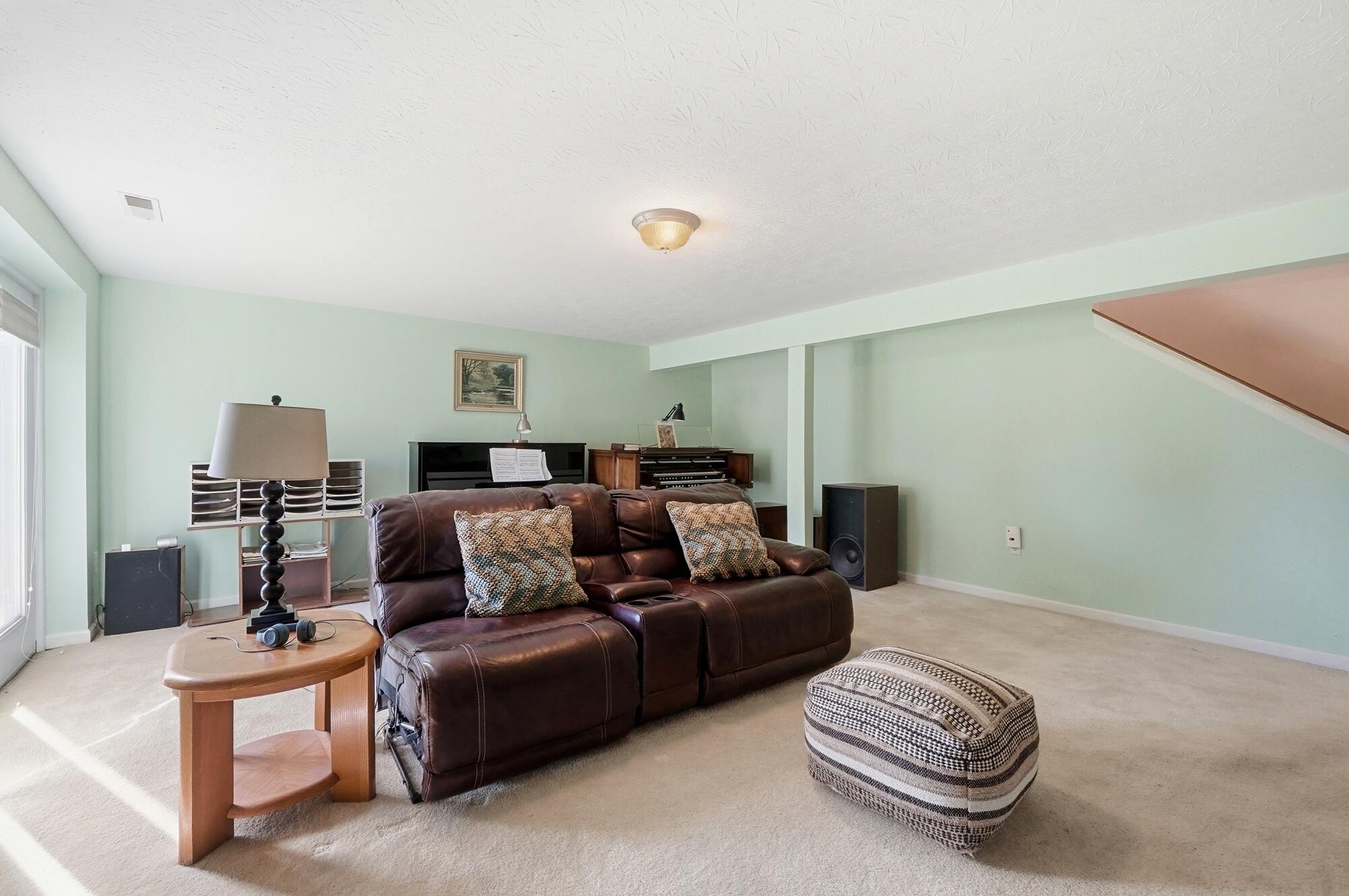 11279 Sheffield Lane, Walton