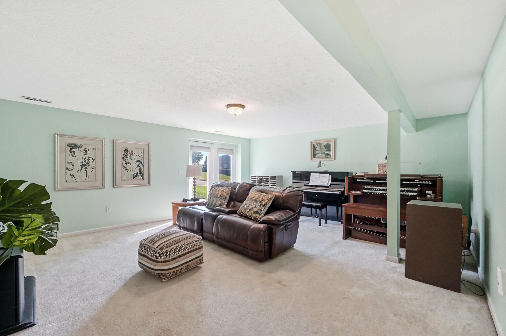 11279 Sheffield Lane, Walton