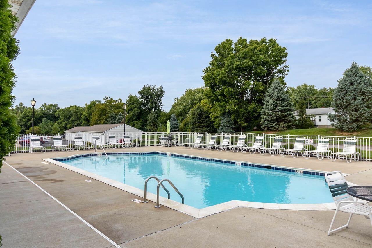 10124 Carnation Court, 7